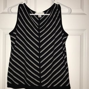 Diagonal Stripe knit VNeck tank/Shell EUC